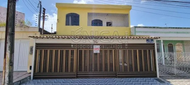Casa com 4 Quartos à venda, 400m² no Getúlio Vargas, Aracaju