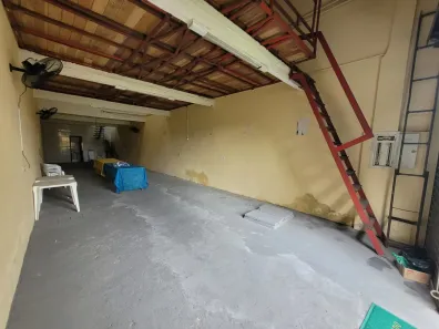 Galpão / Depósito / Armazém para venda ou aluguel, 143m² no Coqueiro, Ananindeua
