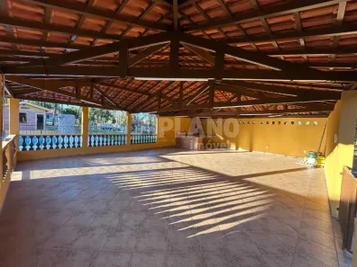 Fazenda / Sítio / Chácara com 3 Quartos para venda ou aluguel, 671m² no Parque Itaipu, São Carlos