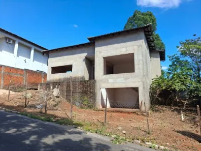 Casa de Condomínio com 3 Quartos à venda, 142m² no Região dos Lagos, Brasília