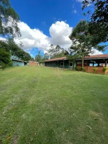 Fazenda / Sítio / Chácara com 4 Quartos para venda ou aluguel, 12000m² no Jardim Sueli, Atibaia