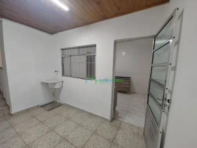 Casa com 3 Quartos para alugar, 120m² no Jardim Belval, Barueri