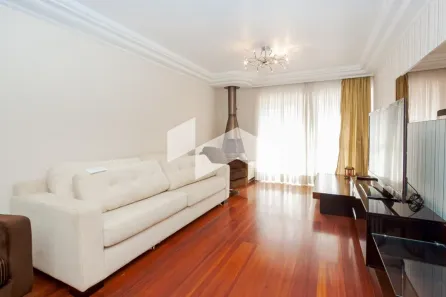 Apartamento com 3 Quartos para alugar, 167m² no Água Verde, Curitiba