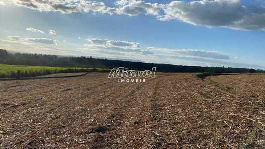 Fazenda / Sítio / Chácara à venda, 5662800m² no Caraça, Capivari