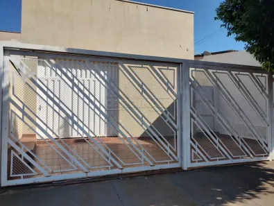 Casa com 2 Quartos à venda, 134m² no Jardim Pinheiros II, Araraquara
