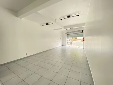Conjunto Comercial / Sala para alugar, 35m² no Água Verde, Blumenau