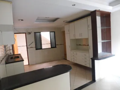 Casa com 2 Quartos para venda ou aluguel, 225m² no Centro, Nilópolis