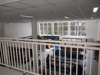 Prédio Inteiro para venda ou aluguel, 1100m² no Granja Viana, Cotia