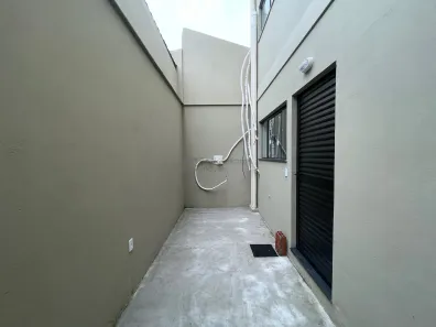 Loja / Salão / Ponto Comercial para alugar, 140m² no Casa de Pedra, Volta Redonda