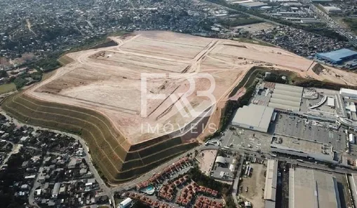 Galpão / Depósito / Armazém para alugar, 2000m² no Centro, São João de Meriti