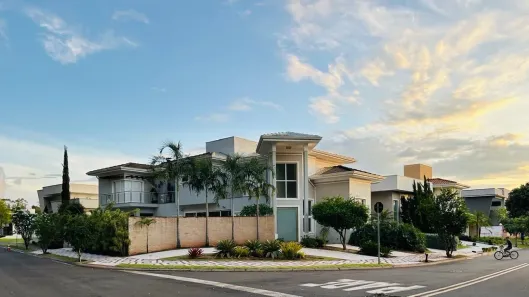 Sobrado com 3 Quartos à venda, 347m² no Jardim de Itapoan, Paulínia