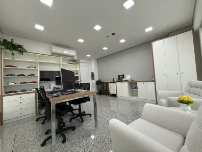 Conjunto Comercial / Sala para alugar, 38m² no Green Valley Alphaville, Barueri