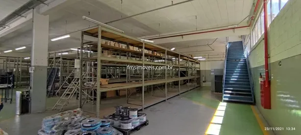 Galpão / Depósito / Armazém para alugar, 5637m² no Vila Louro, Embu-Guaçu