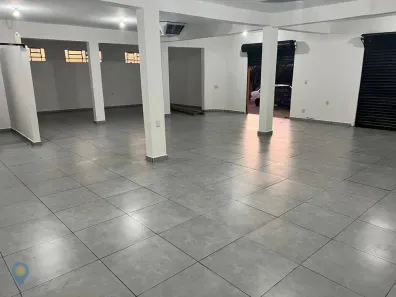 Galpão / Depósito / Armazém para alugar, 150m² no Conjunto Habitacional Collor de Melo, Cambé