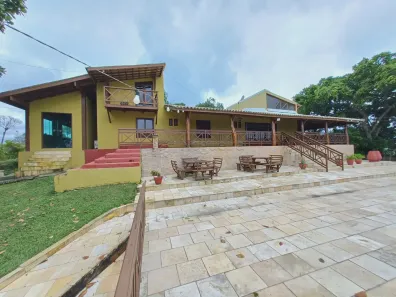 Fazenda / Sítio / Chácara com 11 Quartos à venda, 128519m² no , Pombos