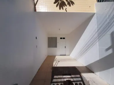 Casa com 4 Quartos à venda, 200m² no Pereira Lobo, Aracaju