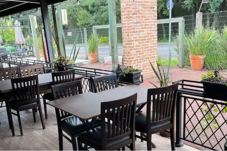 Loja / Salão / Ponto Comercial à venda, 50m² no Mossunguê, Curitiba