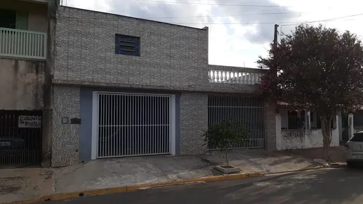 Sobrado com 4 Quartos à venda, 300m² no Elias Fausto, Elias Fausto