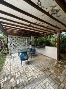 Casa de Condomínio com 4 Quartos para venda ou aluguel, 1300m² no Busca Vida (Abrantes), Camaçari