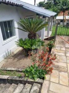 Fazenda / Sítio / Chácara com 3 Quartos à venda, 382m² no Condado de Maricá, Maricá
