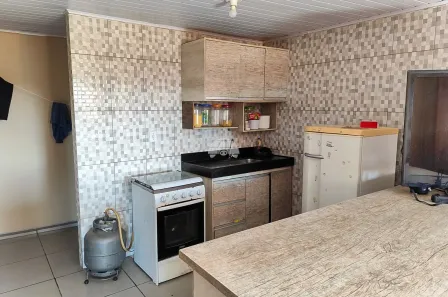 Galpão / Depósito / Armazém à venda, 250m² no Vila Dona Fina, Campo Largo