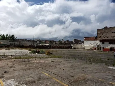 Garagem à venda, 6000m² no Pernambués, Salvador