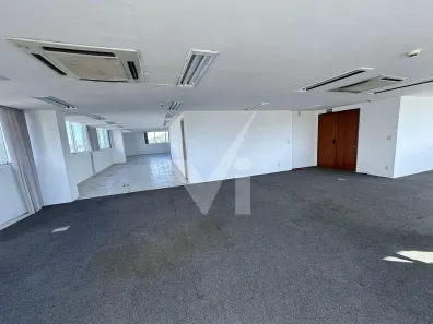 Conjunto Comercial / Sala para alugar, 400m² no Enseada do Suá, Vitória