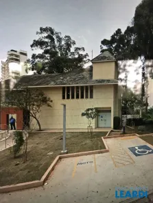 Loja / Salão / Ponto Comercial para alugar, 500m² no Vila Andrade, São Paulo