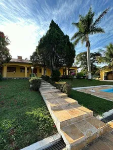 Fazenda / Sítio / Chácara com 6 Quartos à venda, 1000m² no , Laranjal Paulista