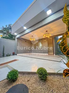 Casa com 3 Quartos à venda, 127m² no Setor Maysa, Trindade
