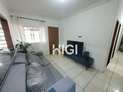 Casa com 2 Quartos à venda, 120m² no Califórnia, Londrina