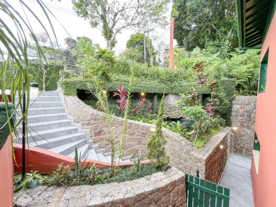 Casa de Condomínio com 6 Quartos para alugar, 704m² no Marapé, Santos