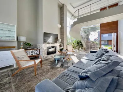 Sobrado com 4 Quartos à venda, 287m² no Cci, Xangri-lá