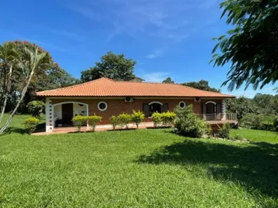 Fazenda / Sítio / Chácara com 3 Quartos à venda, 441m² no Centro, Águas de São Pedro
