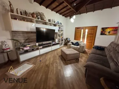 Fazenda / Sítio / Chácara com 3 Quartos à venda, 650m² no Arujá Centro Residencial, Arujá