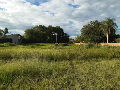 Terreno / Lote / Condomínio à venda, 1500m² no Centro, Porto Murtinho