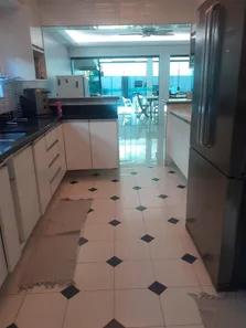 Sobrado com 5 Quartos para venda ou aluguel, 200m² no Riviera, Bertioga