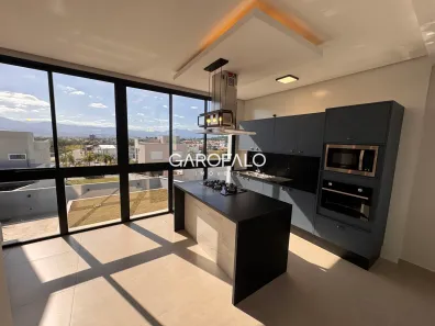 Casa de Condomínio com 3 Quartos para alugar, 170m² no Terras Alpha, Resende