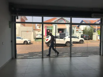 Loja / Salão / Ponto Comercial com 1 Quarto para alugar, 200m² no Centro, Araras