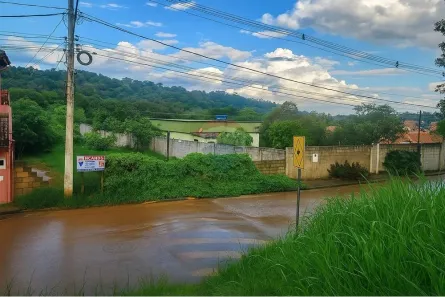 Terreno / Lote / Condomínio à venda, 1621m² no Distrito Industrial (Doutor Lund), Pedro Leopoldo