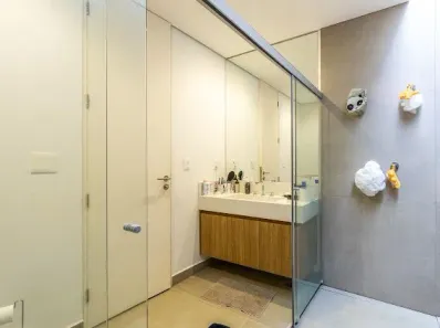 Casa de Condomínio com 4 Quartos para venda ou aluguel, 303m² no Alphaville, Santana de Parnaíba