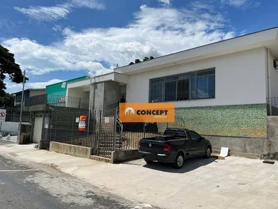Casa Comercial com 3 Quartos para alugar, 450m² no Vila Romanópolis, Ferraz de Vasconcelos