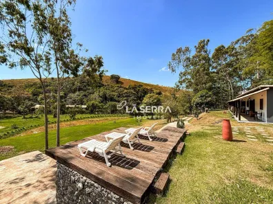 Fazenda / Sítio / Chácara com 3 Quartos à venda, 20000m² no Pedro do Rio, Petrópolis
