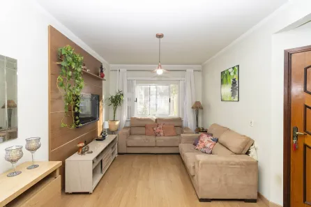 Sobrado com 3 Quartos à venda, 160m² no Guabirotuba, Curitiba