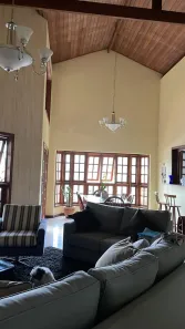 Casa de Condomínio com 3 Quartos para venda ou aluguel, 300m² no Caraguatá, Mairiporã