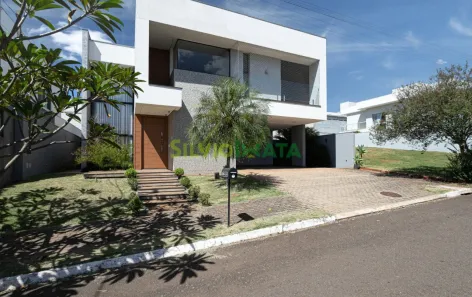 Casa de Condomínio com 4 Quartos à venda, 226m² no Chácaras Aeroporto, Maringá