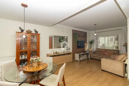 Sobrado com 3 Quartos à venda, 160m² no Guabirotuba, Curitiba