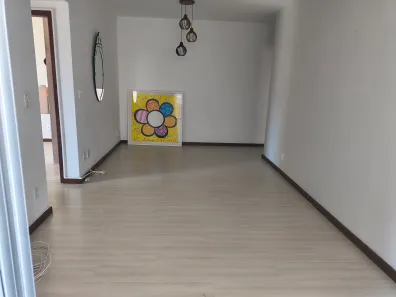 Apartamento com 2 Quartos para alugar, 75m² no Vila Nova, Cabo Frio