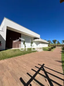 Casa de Condomínio com 3 Quartos à venda, 297m² no , Hidrolândia