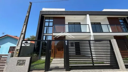 Sobrado com 4 Quartos à venda, 152m² no Rainha, Itapoá